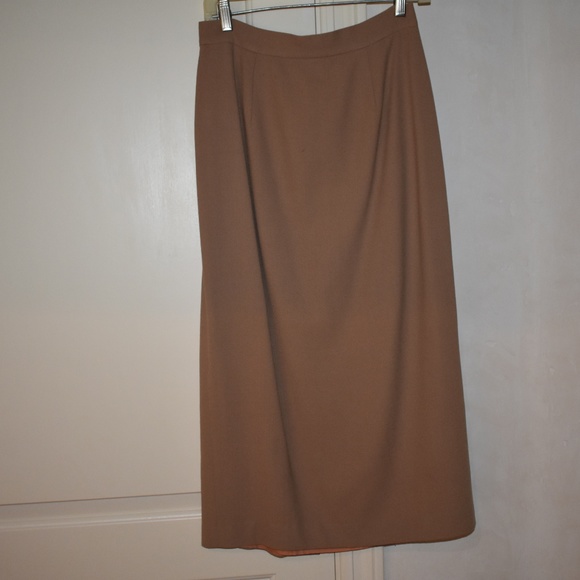 Beige Suit Jacket and Skirt Set - Picture 4 of 5